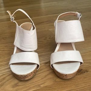 Apt 9 White Wedge Sandal - Size 9.5